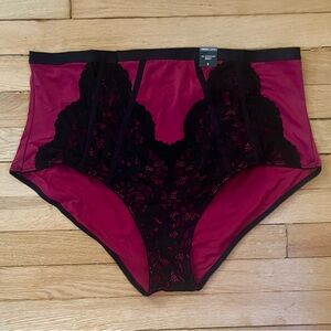 NWT Torrid Size 3 360 Smoothing Panty Mid-Rise Brief Lace Pieced Panty Magenta